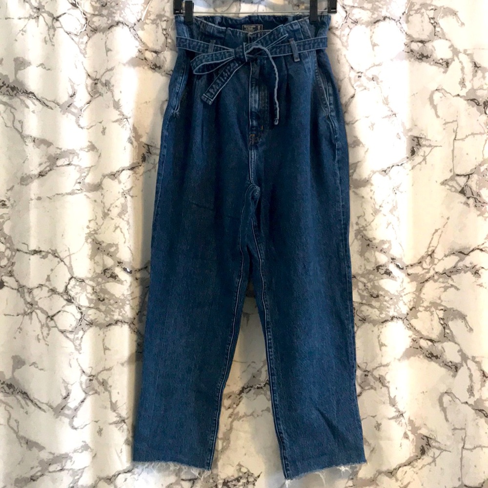 Size 28 women’s blue jeans